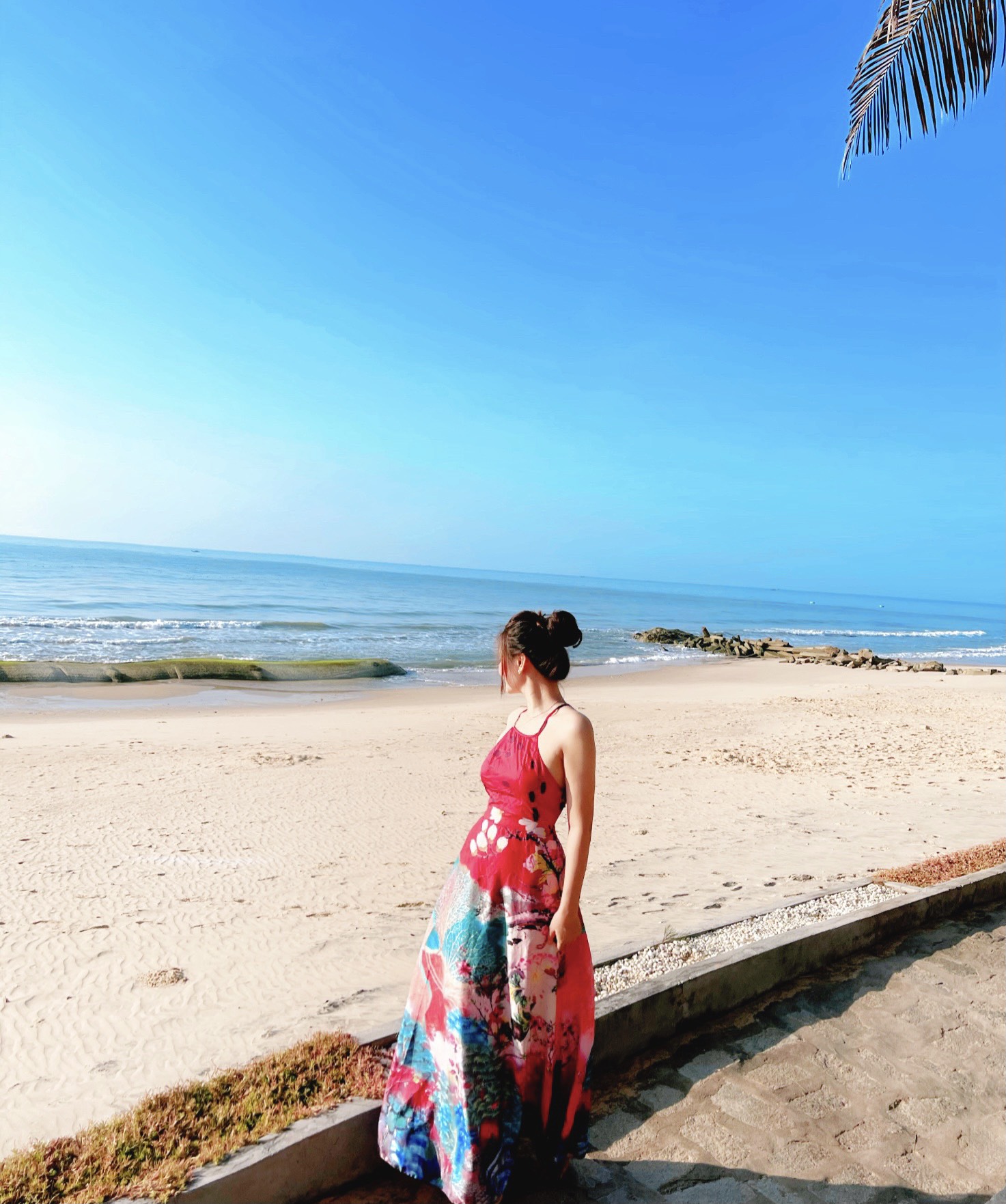 Đầm Maxi Yếm Hoa Mai Đỏ Lụa Hawai H0373