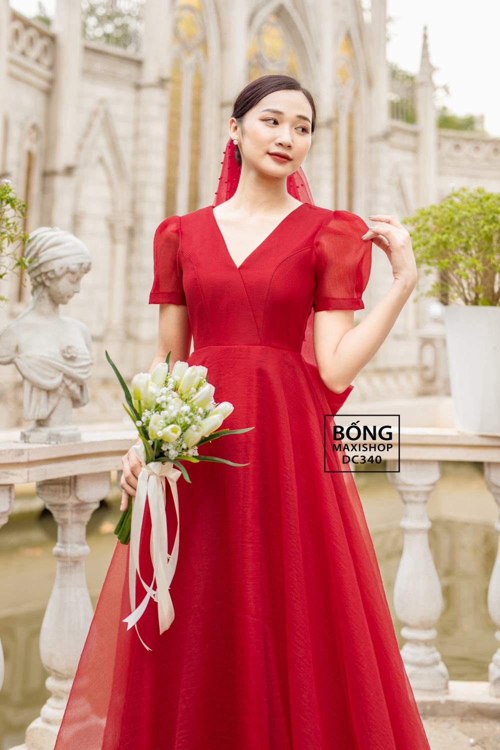 Váy cưới đỏ voan xốp cổ V kèm Nơ DC340D