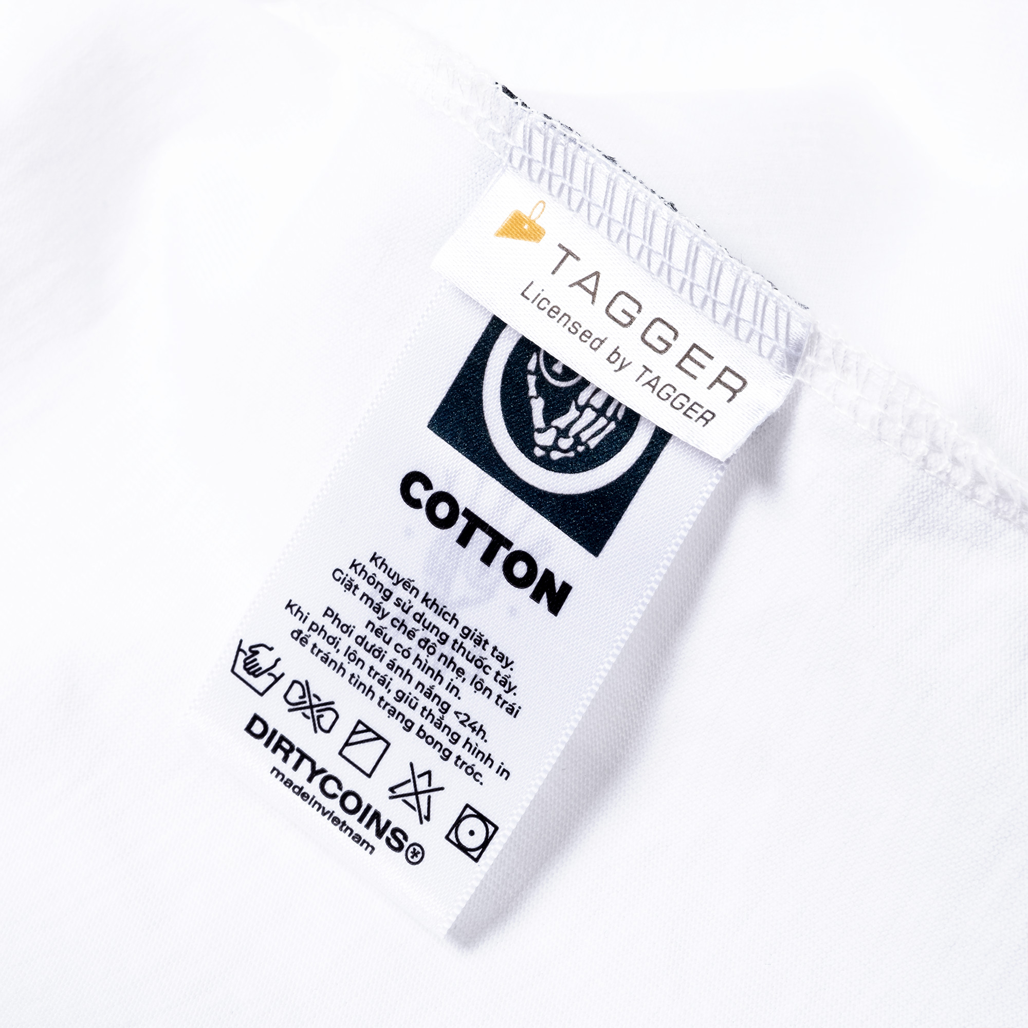 DC x OP Luffy Over Print T-shirt - White