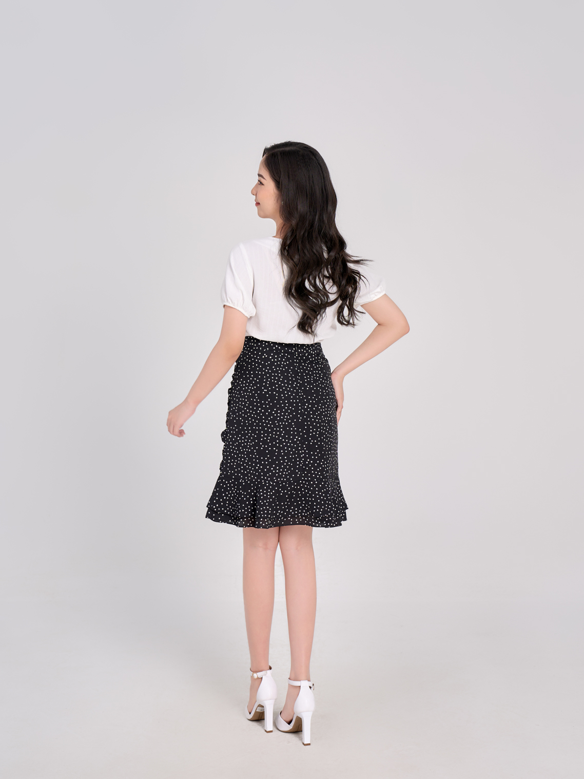 Chân Váy Chữ A Chấm Bi Rút Dây Sườn