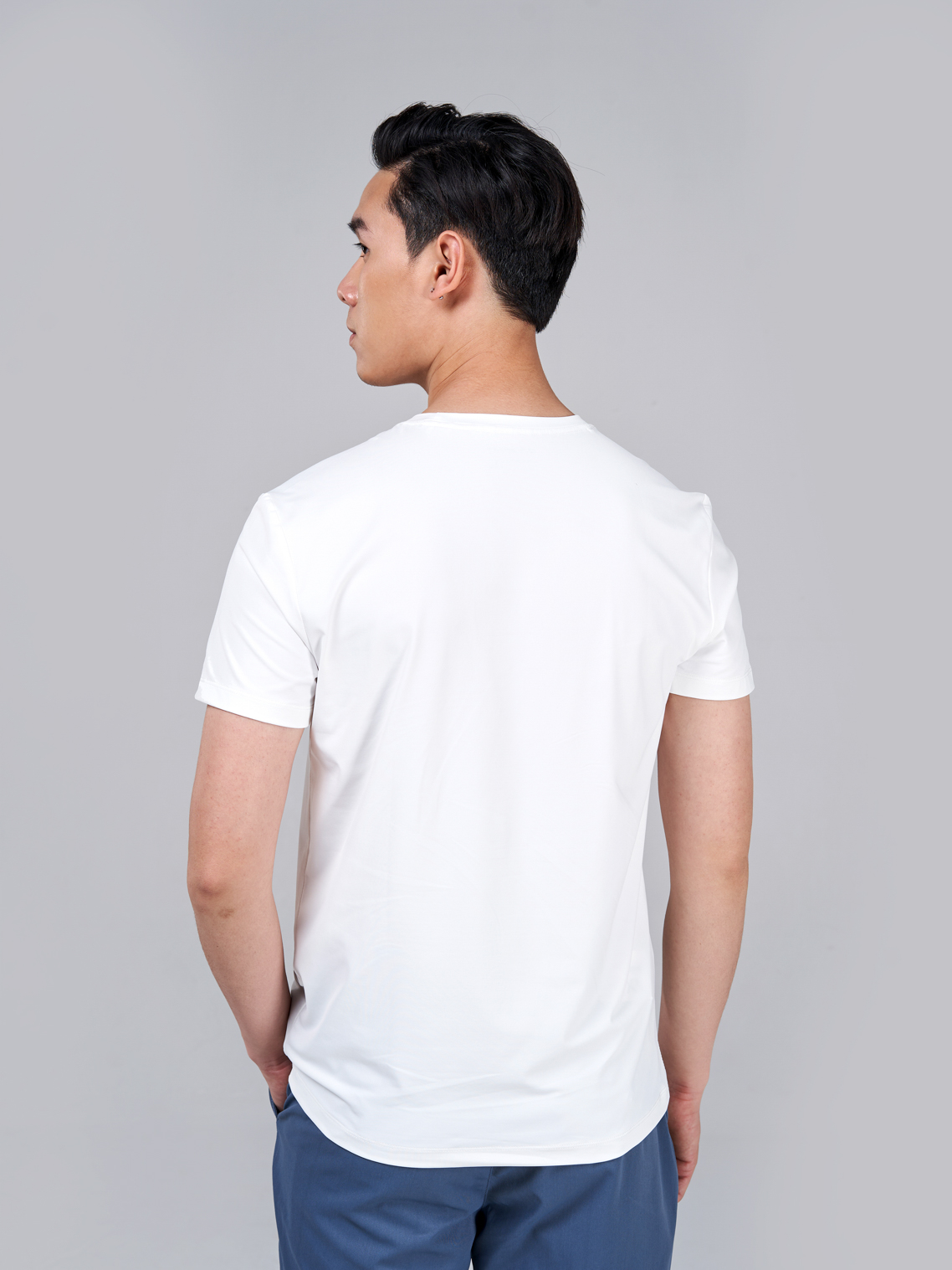 Áo T-Shirt Nam Năng Động In Chữ Run