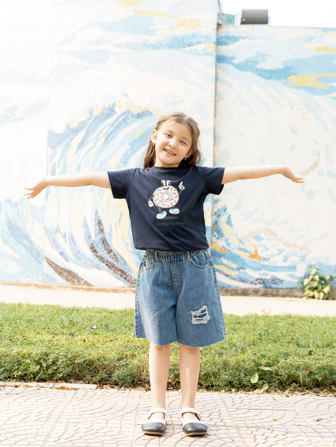 Quần Short Jean Trẻ Em Lưng Thun Cào Rách