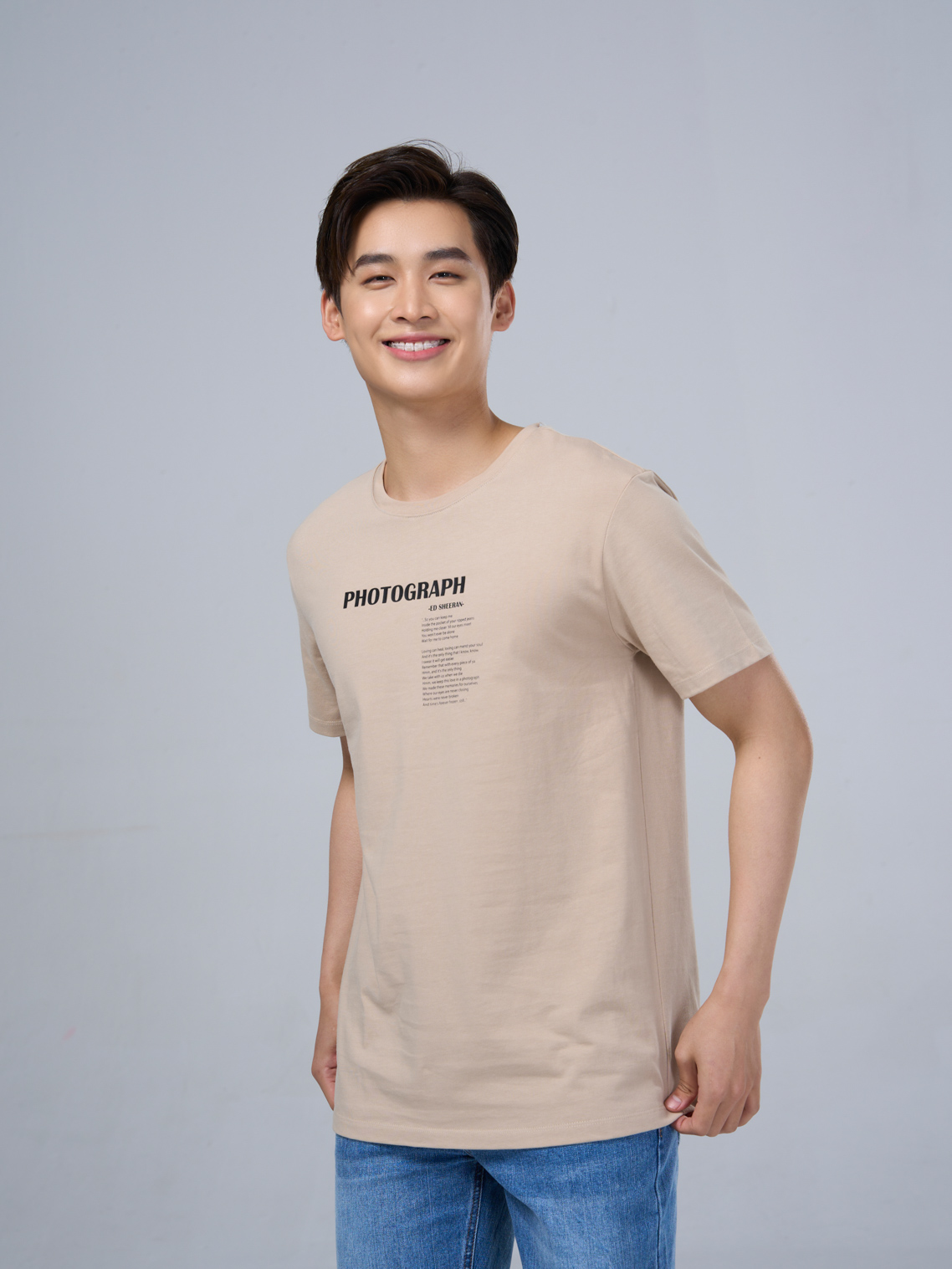 Áo Thun Nam Cotton Compac In Chữ Photograph