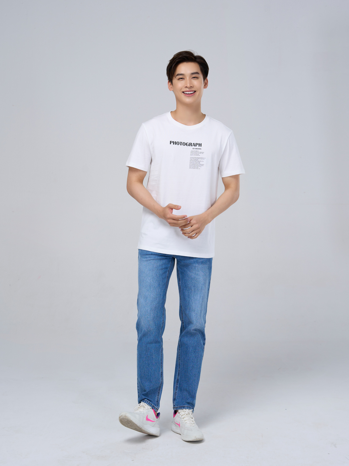 Áo Thun Nam Cotton Compac In Chữ Photograph