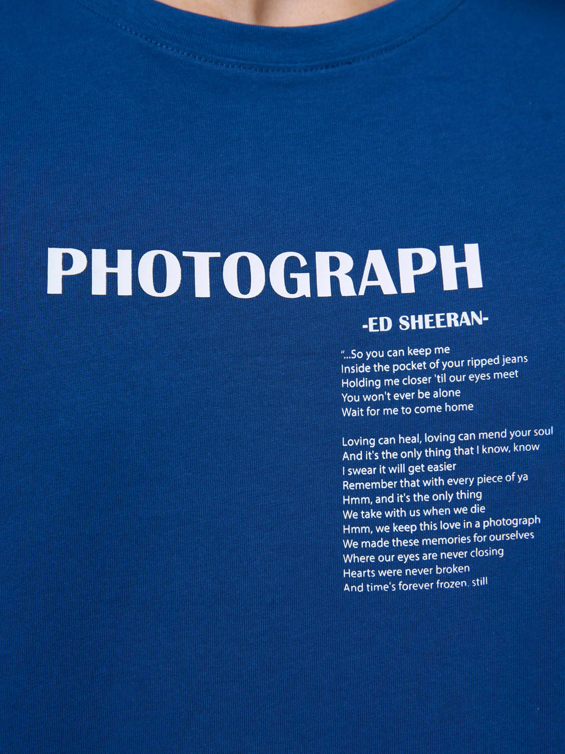 Áo Thun Nam Cotton Compac In Chữ Photograph