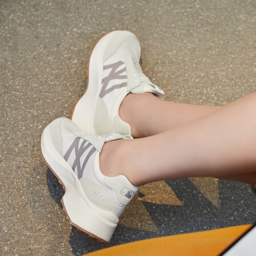 Simple Sneaker