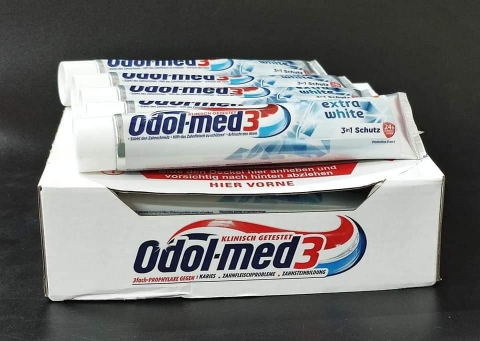 Kem đánh răng Odol Med 3