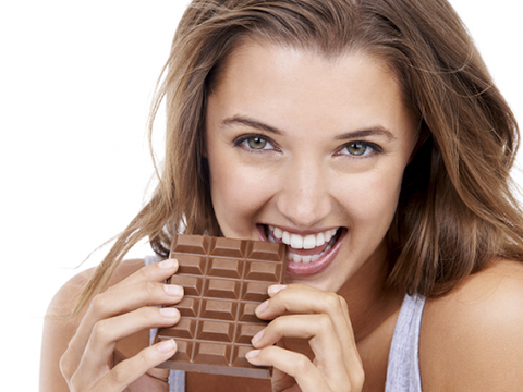 Vì sao ăn socola giúp giảm đau bụng kinh hiệu quả?