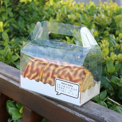 Hộp nhựa trong quai xách đựng Bánh Bông Lan Cuộn size M