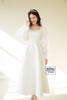 Đầm cưới trắng lụa Hàn cổ vuông tay dài VTK354