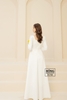 Váy cưới phi nhật cổ vuông tay dài trắng DC780