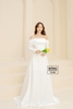 Váy cưới phi nhật tay dài trễ vai bản to nhún eo trắng VC880